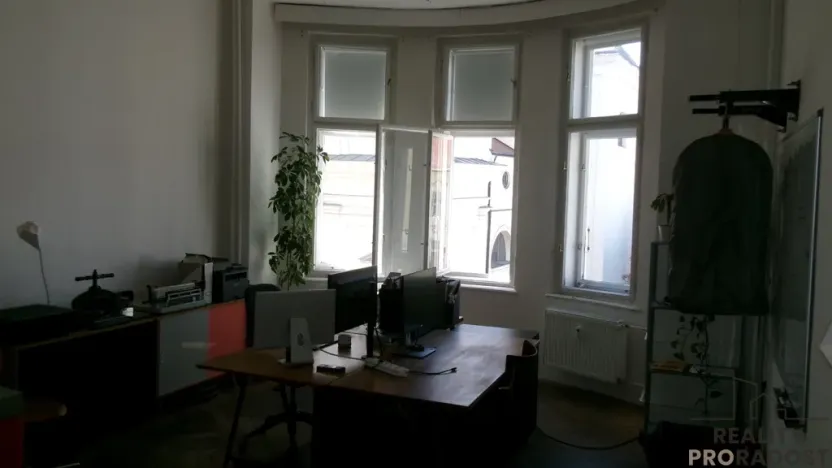 Pronájem kanceláře, Brno, Dominikánské náměstí, 28 m2