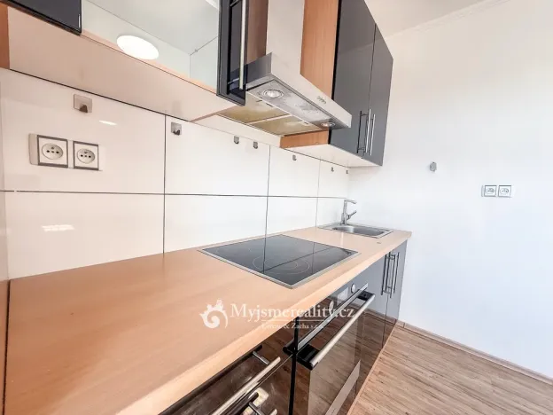 Pronájem bytu 1+kk, Znojmo, Jiráskova, 33 m2