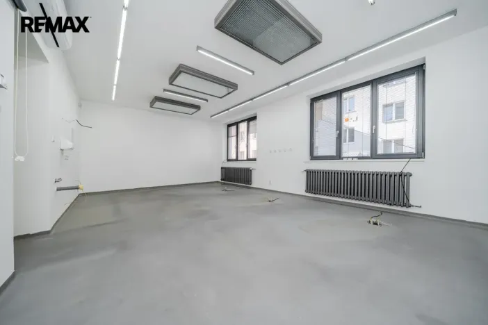 Pronájem ordinace, Ostrava - Mariánské Hory, Tvorkovských, 118 m2