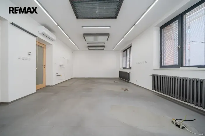 Pronájem ordinace, Ostrava - Mariánské Hory, Tvorkovských, 118 m2
