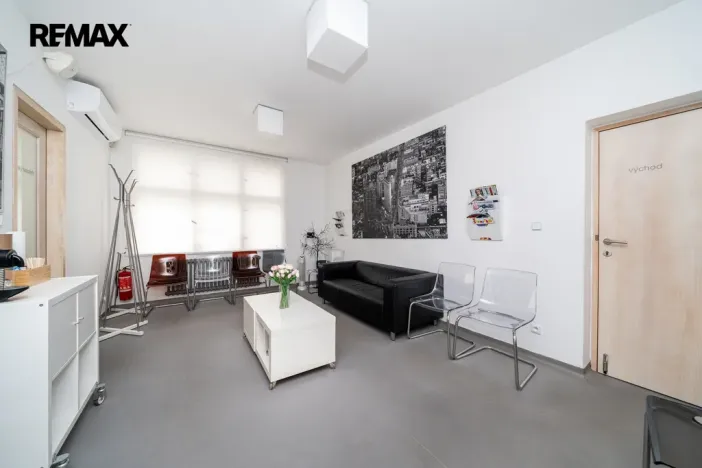 Pronájem ordinace, Ostrava - Mariánské Hory, Tvorkovských, 118 m2