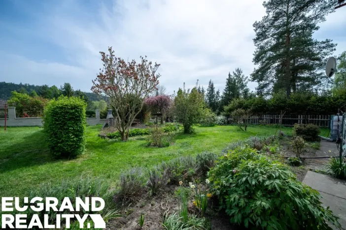 Prodej rodinného domu, Nový Bor - Janov, 350 m2
