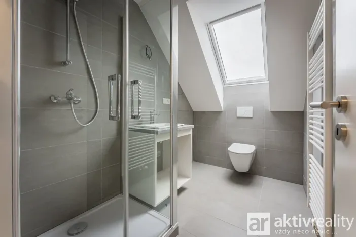 Pronájem bytu 1+kk, Praha - Dolní Chabry, Libědická, 64 m2