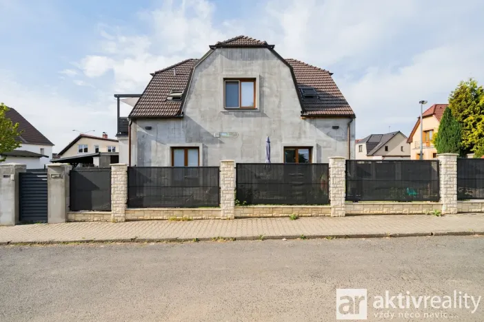 Pronájem bytu 1+kk, Praha - Dolní Chabry, Libědická, 64 m2