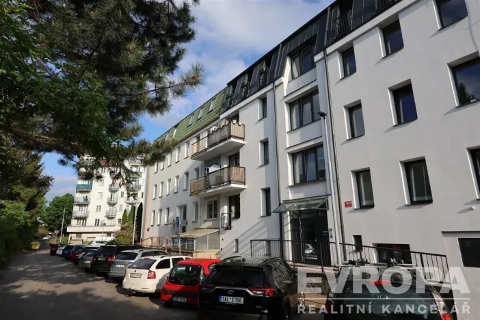 Pronájem bytu 2+kk, Praha - Kyje, Lásenická, 52 m2
