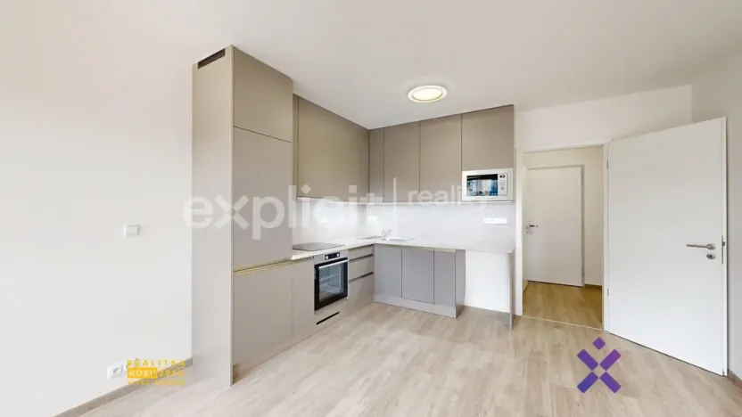Pronájem bytu 1+kk, Zlín, Nad Stráněmi, 34 m2