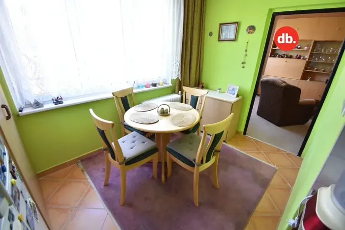 Prodej bytu 3+1, Bečov nad Teplou, Nová, 81 m2