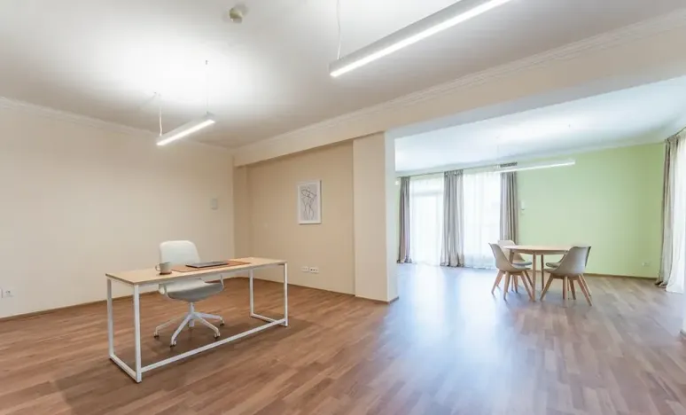 Prodej kanceláře, Holubice, 63 m2
