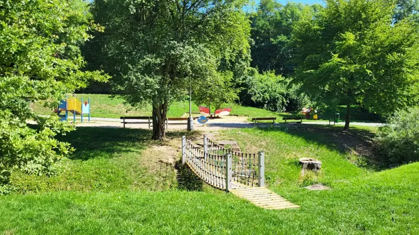 Prodej rodinného domu, Praha - Stodůlky, U kašny, 88 m2