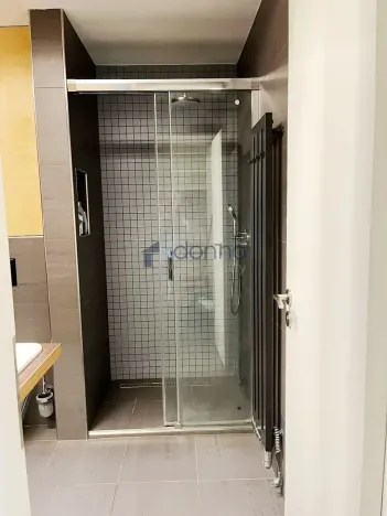 Pronájem bytu 1+kk, Praha, U jízdárny, 41 m2