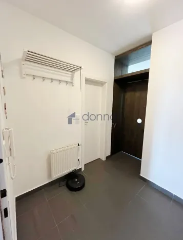 Pronájem bytu 1+kk, Praha, U jízdárny, 41 m2