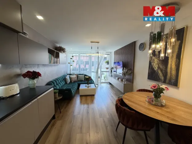 Prodej bytu 3+kk, Ostrava - Mariánské Hory, U Dvoru, 59 m2