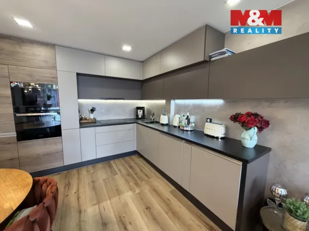 Prodej bytu 3+kk, Ostrava - Mariánské Hory, U Dvoru, 59 m2