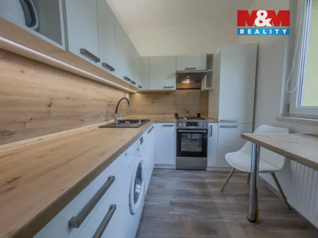 Prodej bytu 1+1, Orlová - Lutyně, Na Stuchlíkovci, 36 m2