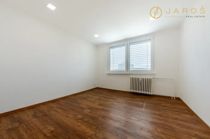 Prodej bytu 3+1, Klášterec nad Ohří, Na Vyhlídce, 58 m2
