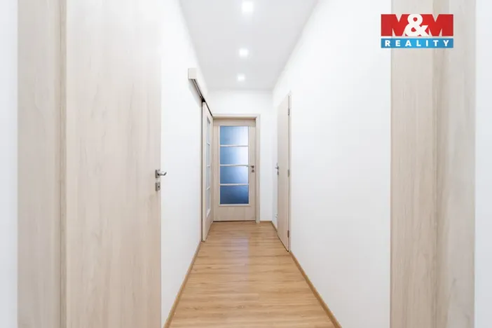 Prodej bytu 3+1, Třebíč - Borovina, Zahraničního odboje, 74 m2