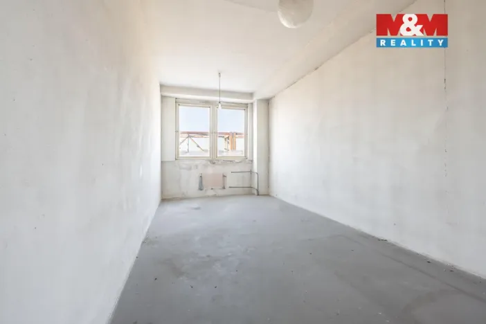 Prodej výrobních prostor, Kladno, Buštěhradská, 2602 m2