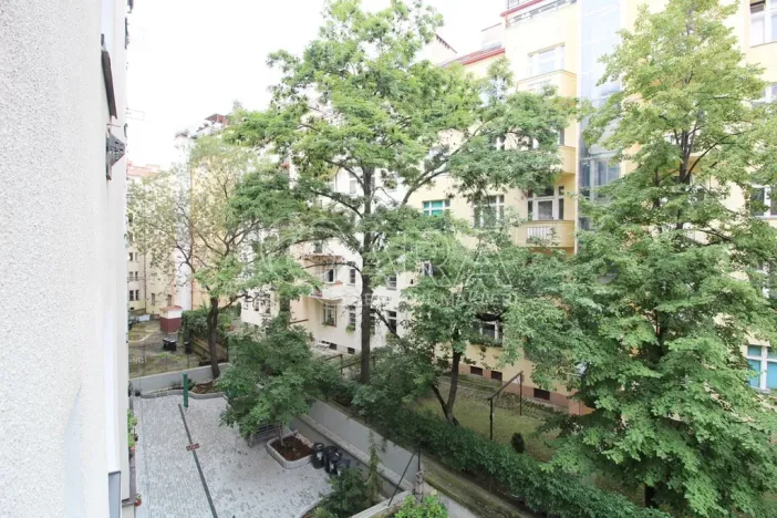 Pronájem bytu 1+kk, Praha - Dejvice, Koulova, 26 m2