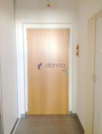 Pronájem bytu 1+kk, Praha, Sluneční náměstí, 35 m2