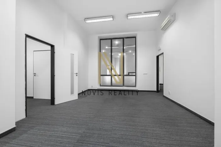 Pronájem kanceláře, Plzeň - Jižní Předměstí, Americká, 140 m2