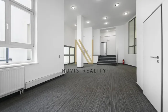 Pronájem kanceláře, Plzeň - Jižní Předměstí, Americká, 140 m2