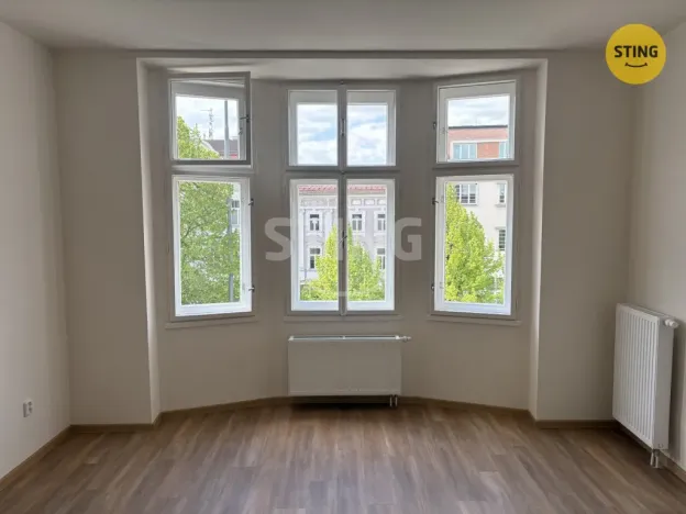 Pronájem bytu 1+kk, Prostějov, Žižkovo nám., 43 m2