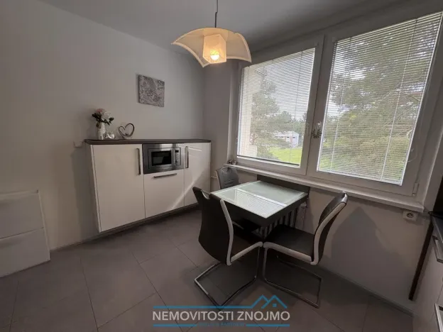 Pronájem bytu 1+1, Znojmo, Gagarinova, 33 m2