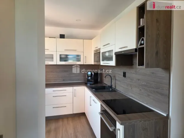 Pronájem bytu 3+1, Frenštát pod Radhoštěm, Školská čtvrť, 70 m2