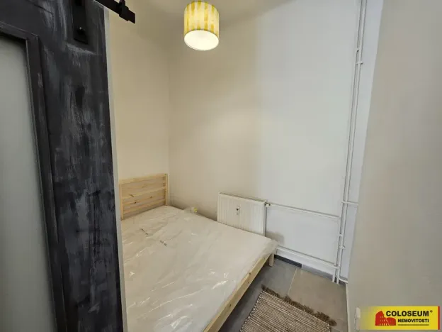 Pronájem atypického bytu, Brno - Židenice, 52 m2