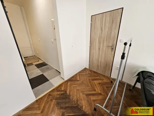Pronájem atypického bytu, Brno - Židenice, 52 m2