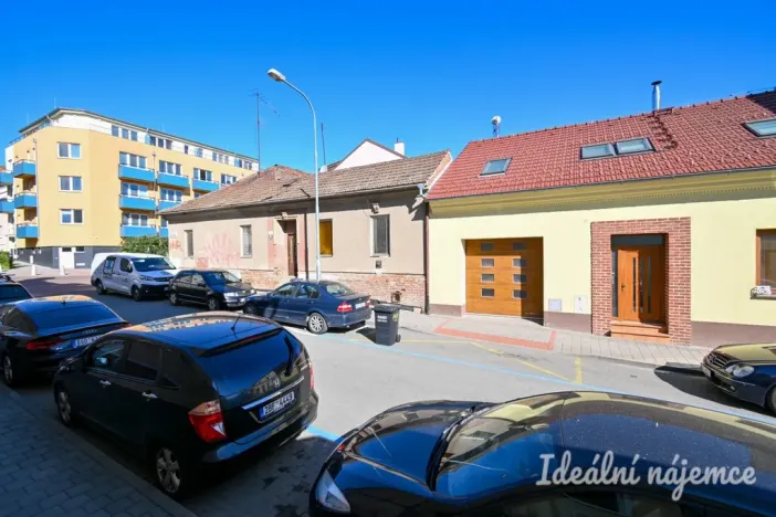 Pronájem bytu 2+kk, Brno - Královo Pole, Poděbradova, 45 m2