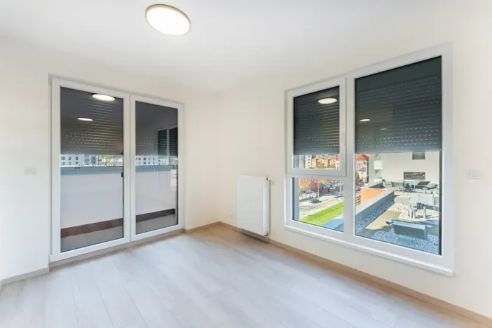 Pronájem bytu 1+kk, Praha - Vysočany, Poděbradská, 39 m2