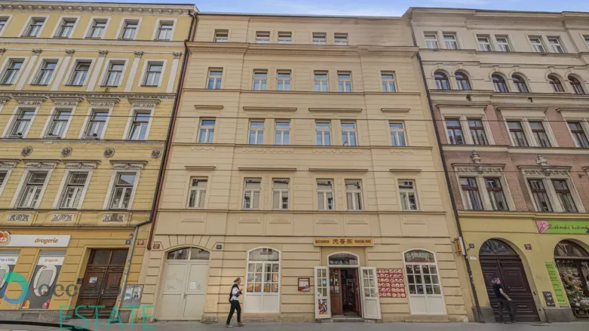 Pronájem bytu 1+kk, Praha, Seifertova, 30 m2
