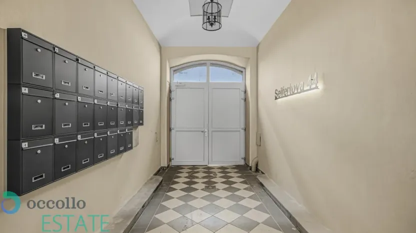Pronájem bytu 1+kk, Praha, Seifertova, 30 m2