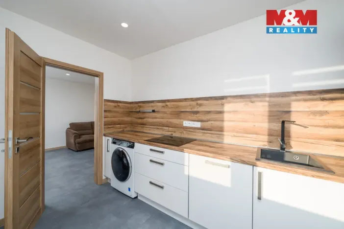 Prodej bytu 3+1, Ústí nad Labem - Severní Terasa, Svojsíkova, 68 m2