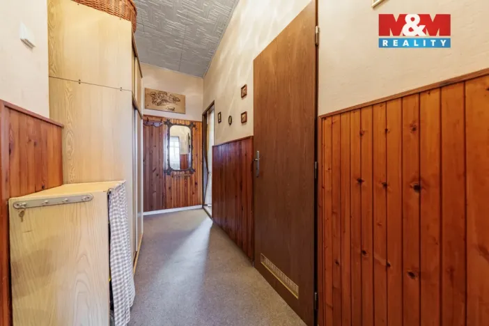 Prodej bytu 3+1, Karlovy Vary, Závodu míru, 59 m2