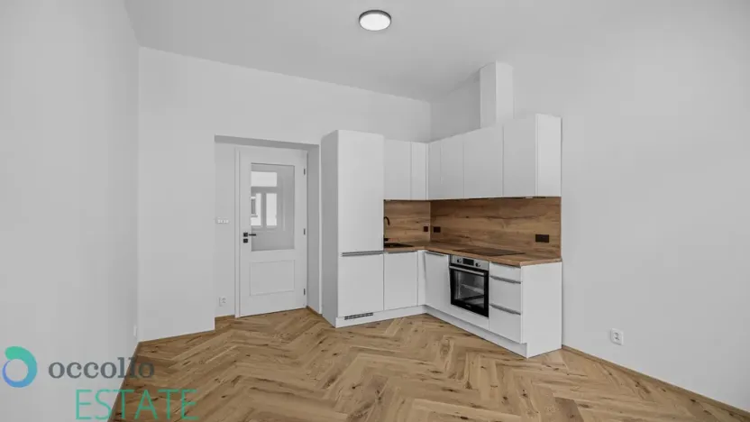 Pronájem bytu 1+kk, Praha, Seifertova, 26 m2