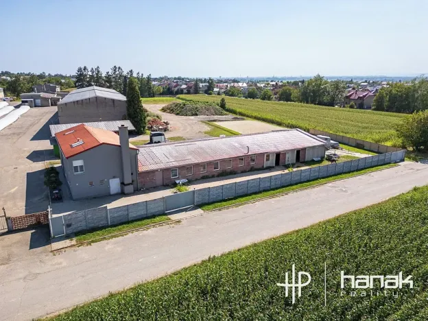 Prodej výrobních prostor, Dolany, 900 m2