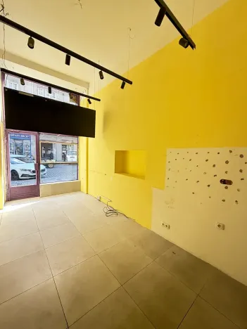 Pronájem obchodního prostoru, Praha - Josefov, Kaprova, 28 m2