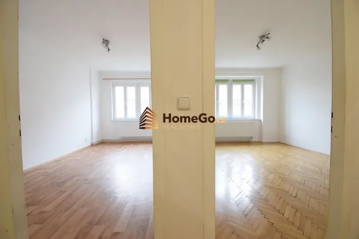 Pronájem bytu 2+1, Praha - Nusle, U gymnázia, 57 m2