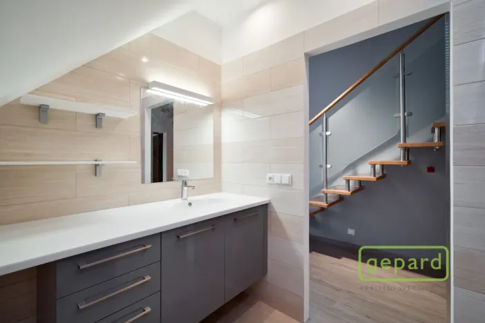 Pronájem bytu 2+kk, Praha - Vinohrady, Perucká, 79 m2