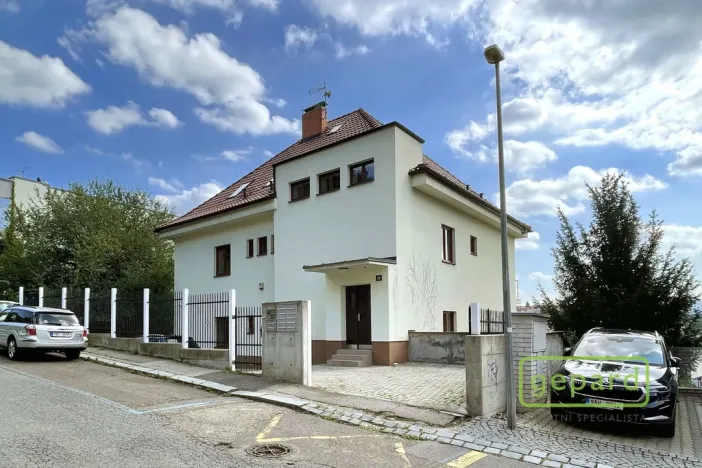 Pronájem bytu 2+kk, Praha - Vinohrady, Perucká, 79 m2