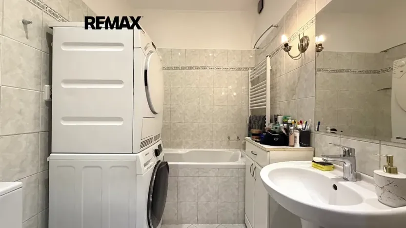 Pronájem bytu 2+kk, Praha - Kyje, Pelušková, 38 m2