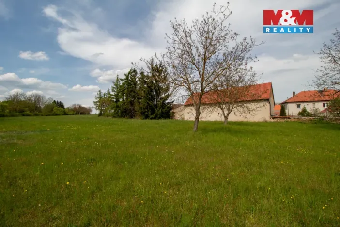 Prodej pozemku pro bydlení, Břežany, 8048 m2