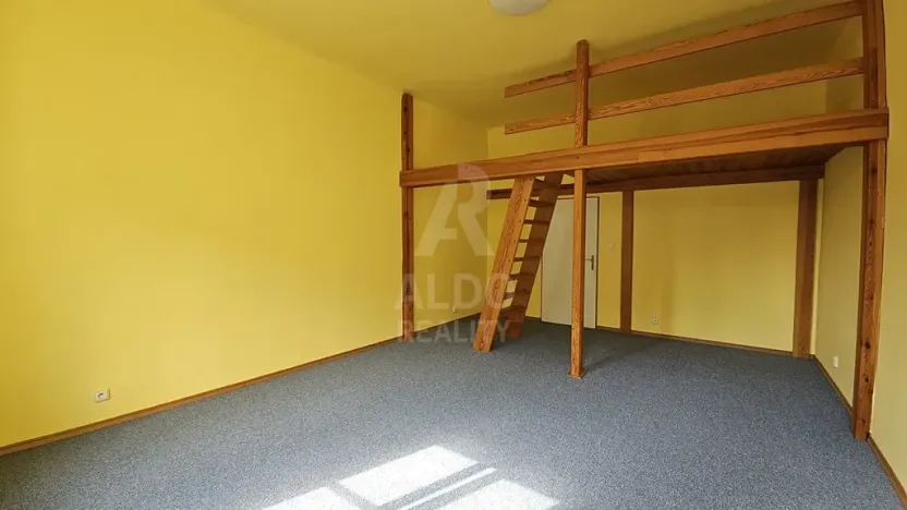 Pronájem bytu 2+kk, České Budějovice, Lipenská, 74 m2