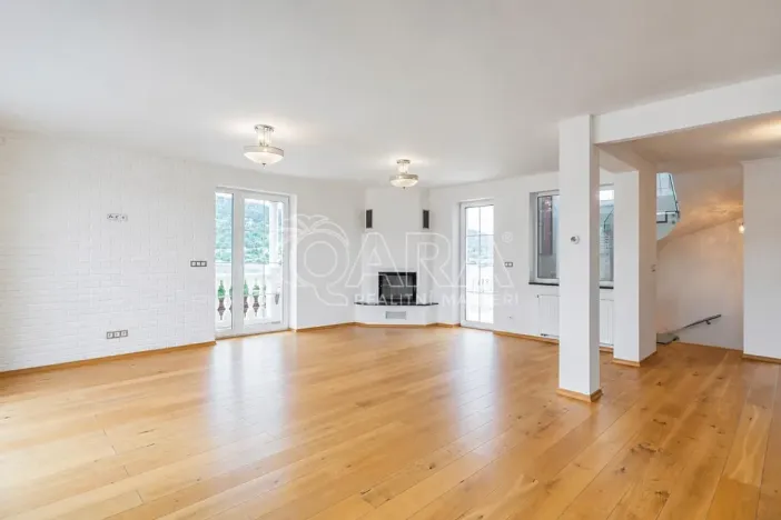 Prodej rodinného domu, Králův Dvůr, Nad Máchovnou, 228 m2