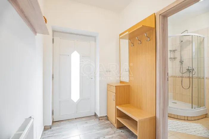 Prodej rodinného domu, Králův Dvůr, Nad Máchovnou, 228 m2