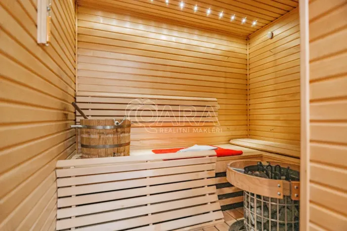 Prodej rodinného domu, Králův Dvůr, Nad Máchovnou, 228 m2