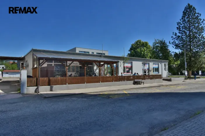 Prodej obchodního prostoru, Dvůr Králové nad Labem, Dobrovského, 540 m2