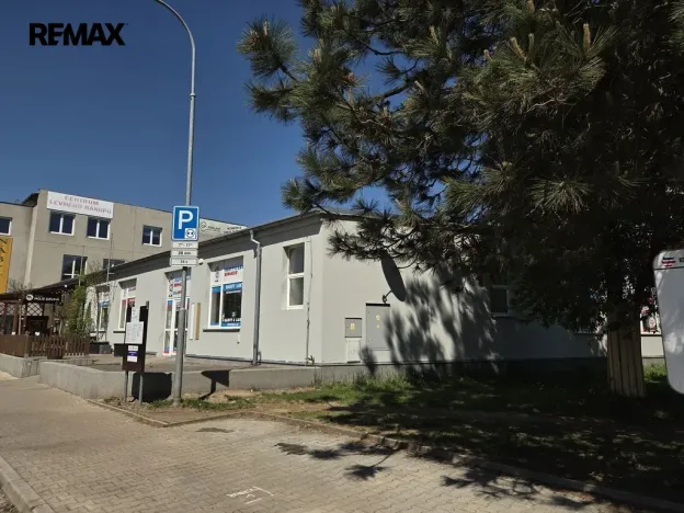 Prodej obchodního prostoru, Dvůr Králové nad Labem, Dobrovského, 540 m2